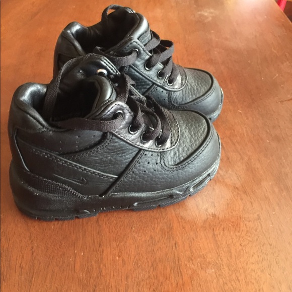 Black Nike ACG size 6 - Picture 3 of 3